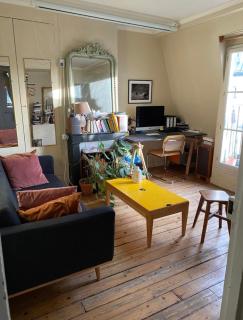 Charmant T2 parisien avec balcon - 3