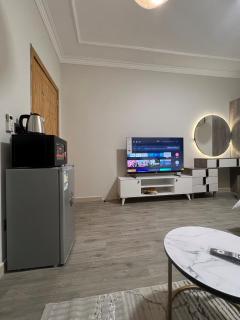 استيديو بوصول ذاتي 402 - 7