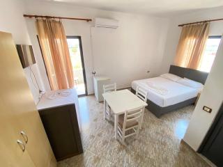 Grey Villa - Golem - 9