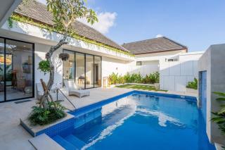 Serai Villa by Betterplace - Seminyak - 0