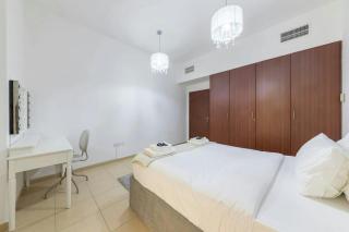 Spacious 2-Bedroom Getaway in JBR, Prime Location - 3