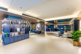 Holiday Inn Express Shanghai Jing'an Temple by IHG - 1