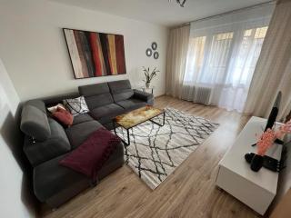Your Home 2 with parking - Košice - 9