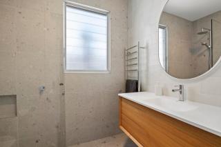 Sirocco - Recently renovated, Roof Top Deck And Pet Friendly in Aireys Inlet - 1