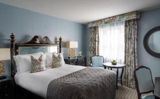 The Kensington Hotel - 8