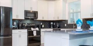Last Minute Disney Getaway! Private Pool, Hot Tub & Games Room. Book Now! #89755 - Kissimmee - 4