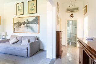 Charming Apartment near the Sea with Patio! - Livorno - 2