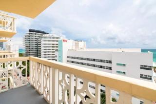 1201- Luxurious 1BR & 2BA with Stunning Ocean Views - Miami Beach - 3
