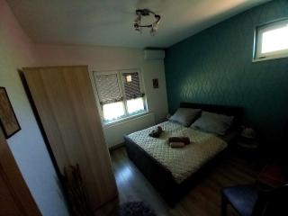 Akácvirág Airport Viki Apartman - Debrecen - 1