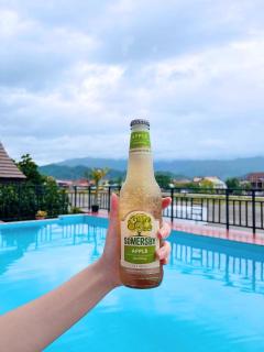 Vangvieng Sisavang Mountain View Hotel - 1