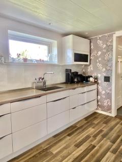 Lovely holiday house by a beautiful lake! - Svenshögen - 2