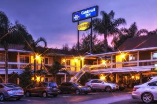 Best Western Plus Carriage Inn - Sherman Oaks - 5