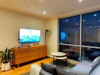 Adelaide Central Skyline Panoramic Suite One - 6