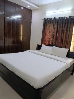 GAYATHRI HEIGHTS SERVICED APARTMENTS & APARTMENT HOTEL In HYDERABAD - Hyderabad - 6