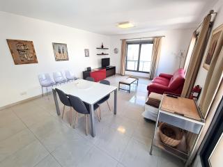 Sliema - Private Terrace, mins walk to Balluta Bay Beach - Sliema - 9
