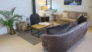 The Old Cowshed - Swallows Cottage - Pembroke - 6