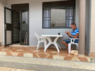 Rose Pearl Apartment - Entebbe - 2