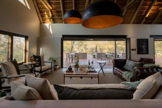 Thornybush Simbambili Lodge - Sabi Sand Game Reserve - 3