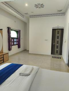 Rising Shemesh Home Stay - Udaipur - 2