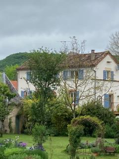 Quiet double ensuite room, own entrance - Varen - 7