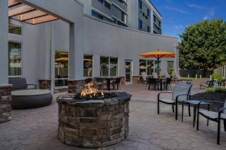 Courtyard by Marriott Evansville East - 4