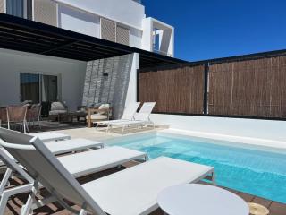 Serena Holiday Homes by LIVVO - Playa Blanca - 2