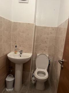 Entire house close to airport and achakar beach - - 3