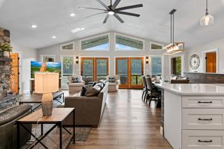 Payton's Place - La Follette - 4
