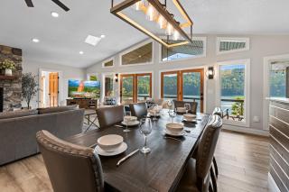 Payton's Place - La Follette - 2