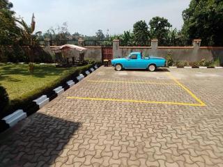 Mary Keeri Suites - Fort Portal - 6