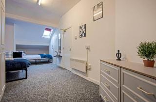 5 minute walk from Bury city centre -1 bed flat - Bury - 5