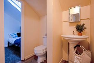 5 minute walk from Bury city centre -1 bed flat - Bury - 2
