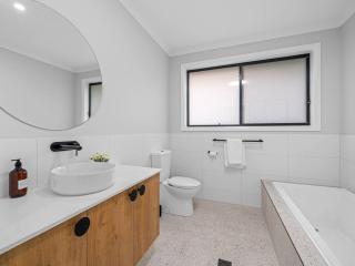 New Central 2 bedroom townhouse - Beechworth - 9