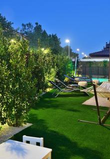 Luxury villa Pool and free parking Gran Vía Madrid centro ZBE - Villanueva de la Cañada - 9
