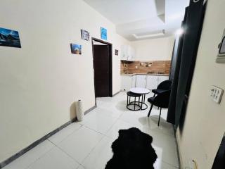 Luxury Apartment - Islamabad - 7