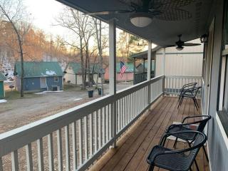 Cabin by the lake with swim beach - Hot Springs - 6