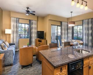 Beautiful Hotel in Legacy Golf Resort - 2BD Sleeps - 2