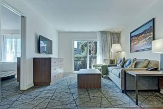Beautiful Hotel in Desert Rose Resort - 1BD Sleeps - Las Vegas - 3