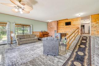 9 Mi to Grove Home with Fire Pit in Southwest City - 8