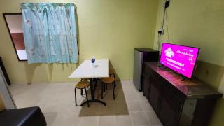 Lagenda Resthouse Cenang Beach - Pantai Cenang - 1