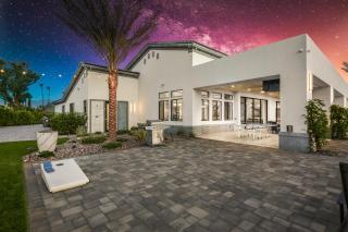 Palm Villa- Luxury 7 Bed, Pickleball, Volleyball, Golf - Indio - 1