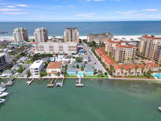 Corner Balcony Suite across from beach & htd pool - Clearwater Beach - 1