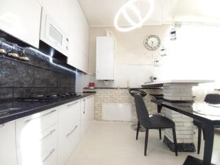 Penthouse in the city center - Chişinău - 4
