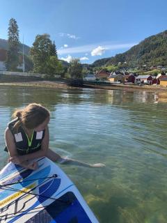 Feriehus ved fjorden i Solvorn - Luster - 4