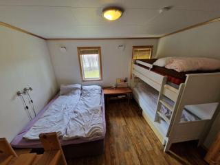 Feriehus ved fjorden i Solvorn - 1