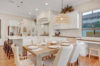 Wilder Out West: Luxury Pickleball, Mini Golf, & Game Room!! - Indio - 2