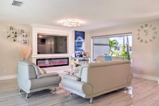 Outdoor Entertainment Oasis Cape Coral Home - Cape Coral - 8