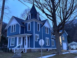 New! The Glarum House - Gorgeous Historic Home! - Elberta - 5