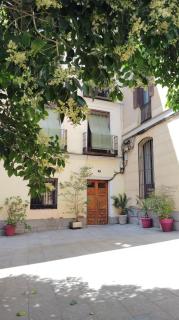 Céntrico apartamento con patio - Madrid - 0