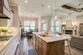 Bryan Home with Covered Patio 6 Mi to Texas AandM! - Bryan - 2